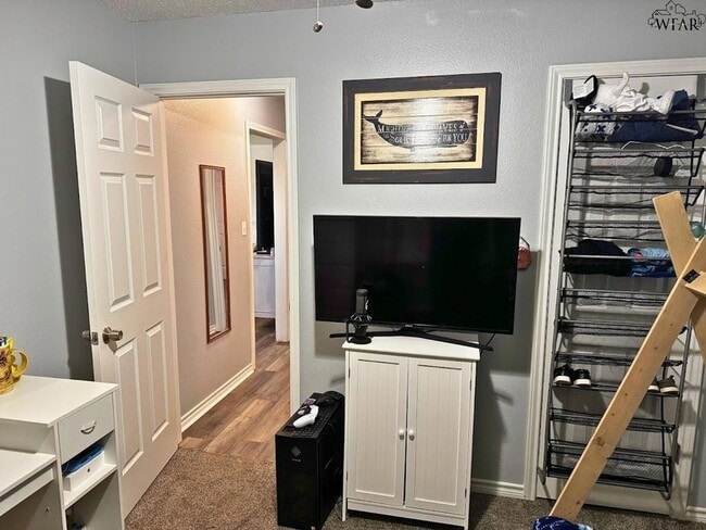 Building Photo - 5216 Brookwood Dr