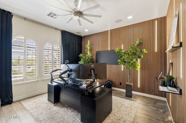 Building Photo - 10840 E Bahia Dr
