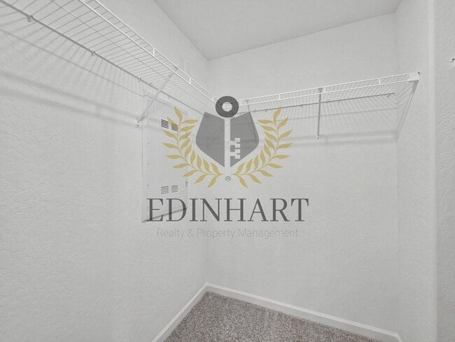 Building Photo - 1454 Farmhouse Ln