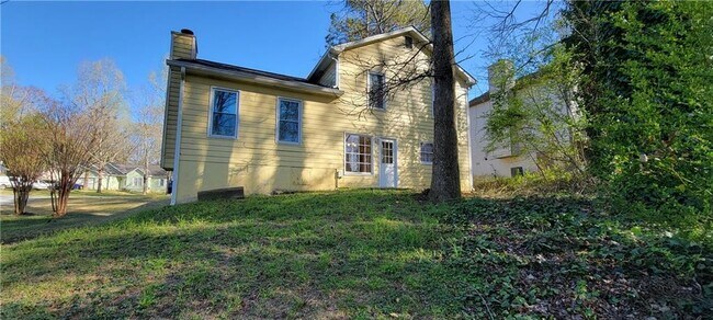 Building Photo - 200 Wayside Dr