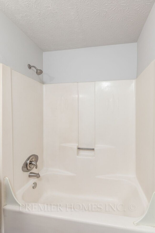 Building Photo - 835 Constitution Ave