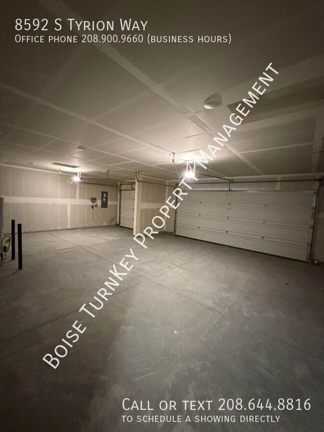 Building Photo - 8592 S Tyrion Wy