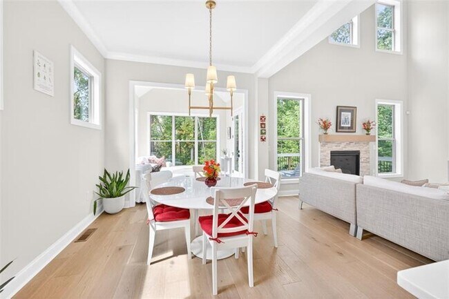 Building Photo - 345 Wiman Park Ln