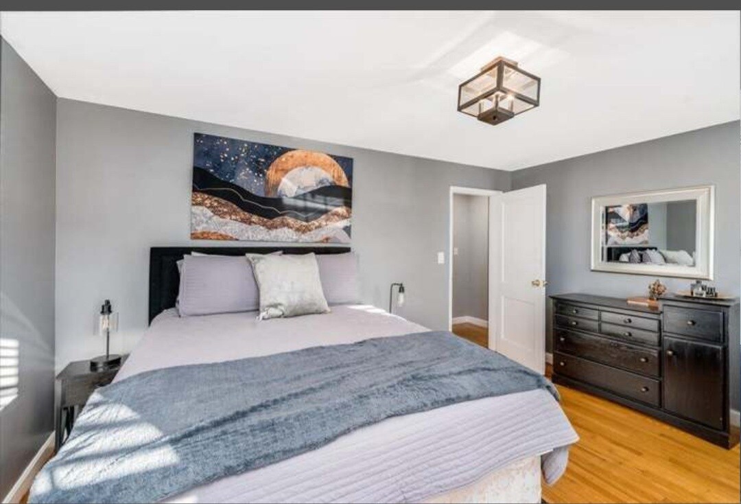 Building Photo - 90 Harold St