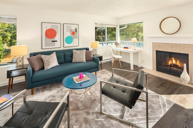 Building Photo - 3124 NE 147th St