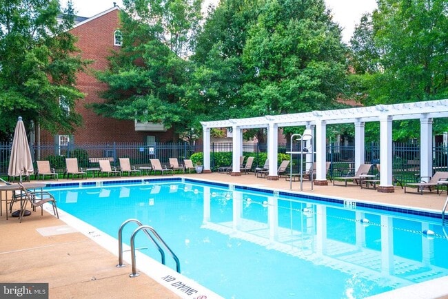 Building Photo - 709 Catts Tavern Dr