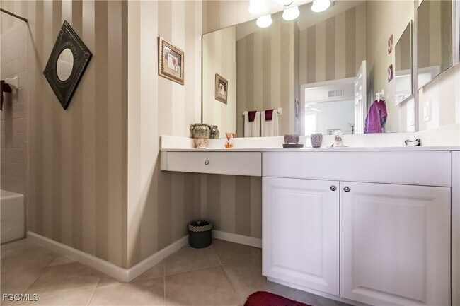 Building Photo - 3011 Meandering Way