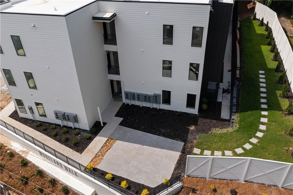 Building Photo - 1155 Custer Ave SE