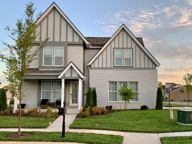 Primary Photo - 201 Broadgreen Ln