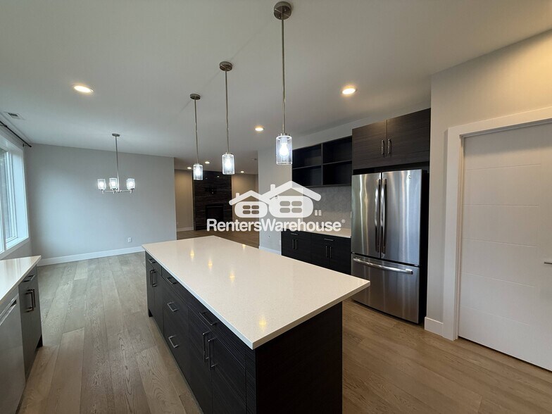 Building Photo - 9603 S 242nd Ct