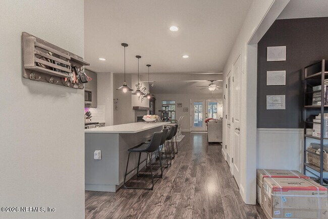 Building Photo - 12041 Wren Hollow Ct