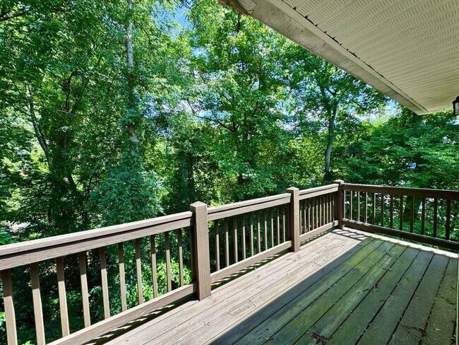 Building Photo - 100 Umstead Dr