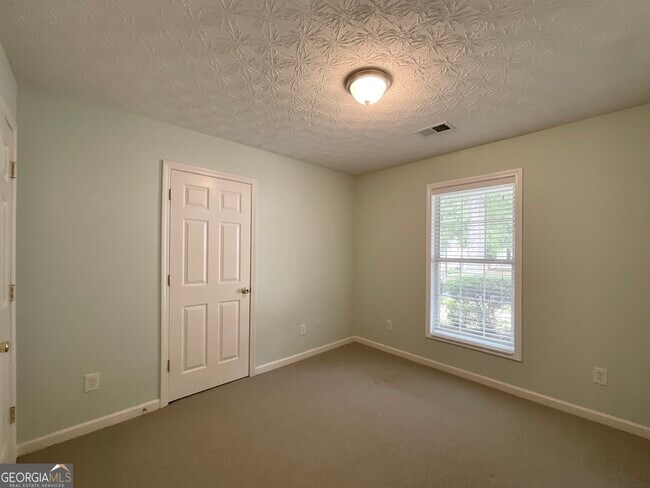 Building Photo - 3317 Freedom Landing NW