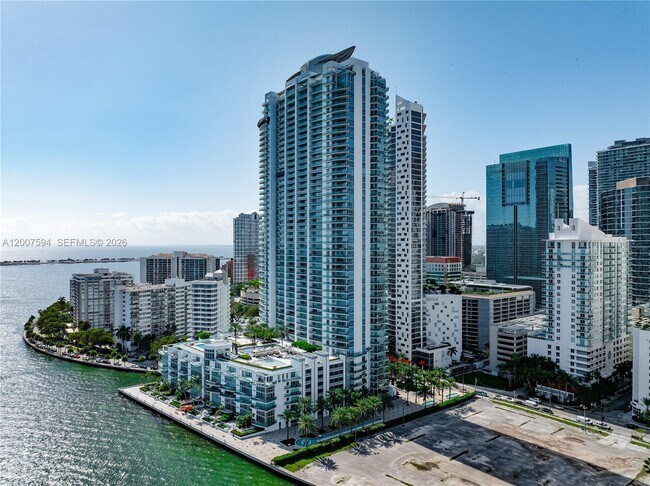 Building Photo - 1331 Brickell Bay Dr