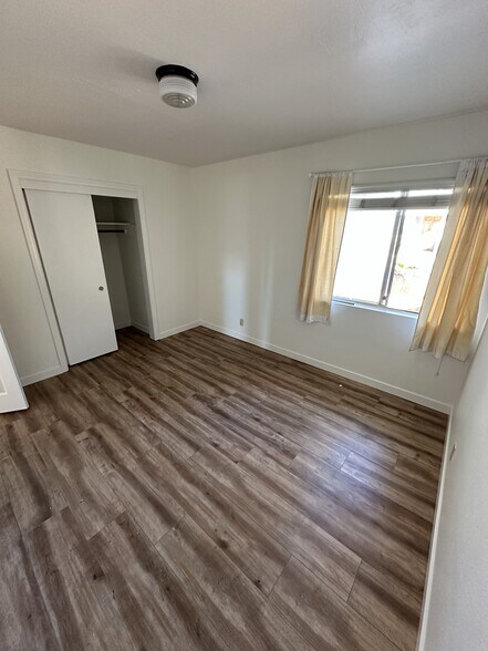 Building Photo - 1160 Chestnut St