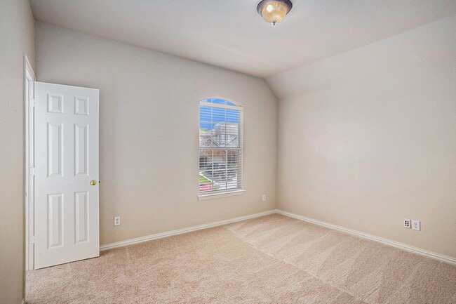 Building Photo - 4213 Sharondale Dr