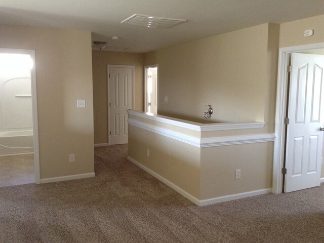 Building Photo - 107 Rosemont Ln