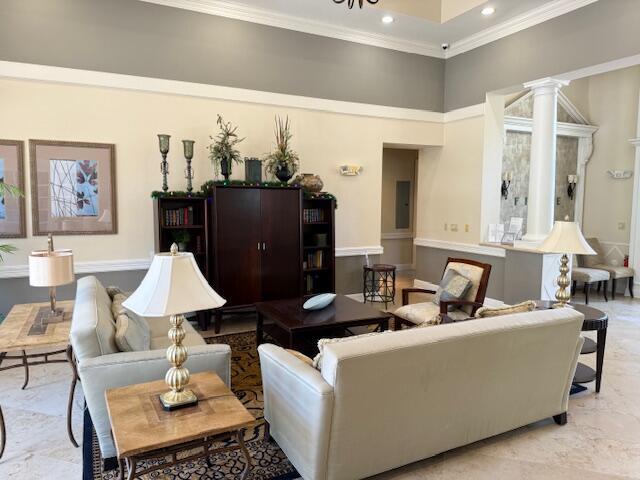 Building Photo - 9209 Myrtlewood Cir W