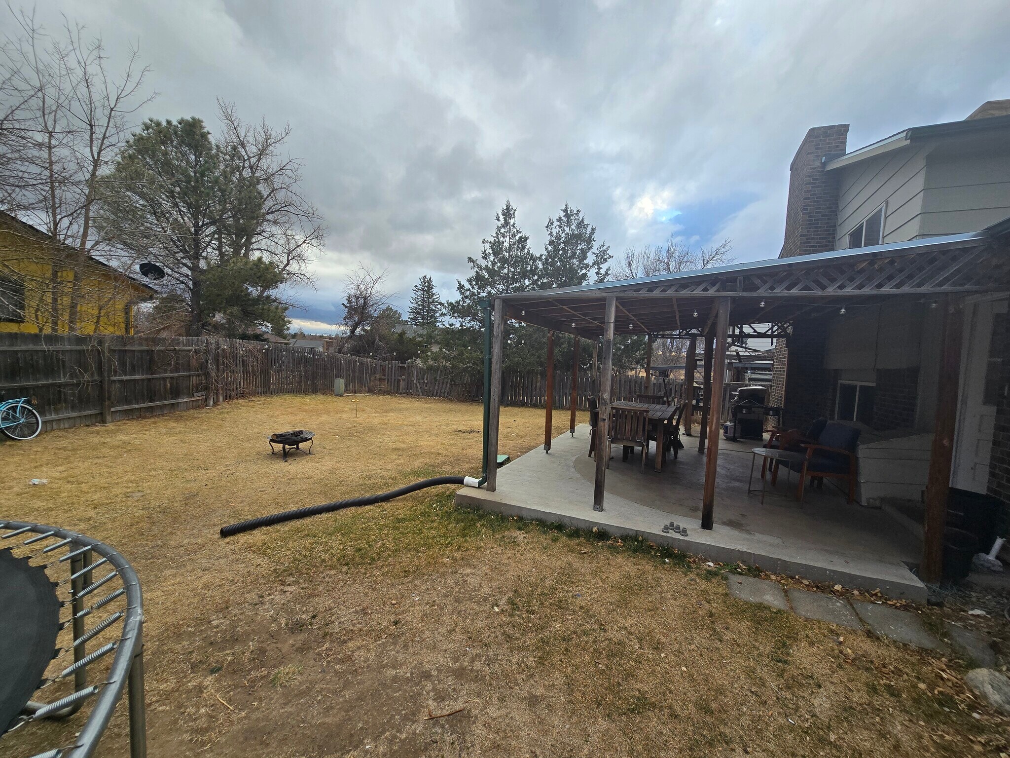 Building Photo - 1949 S Mobile St