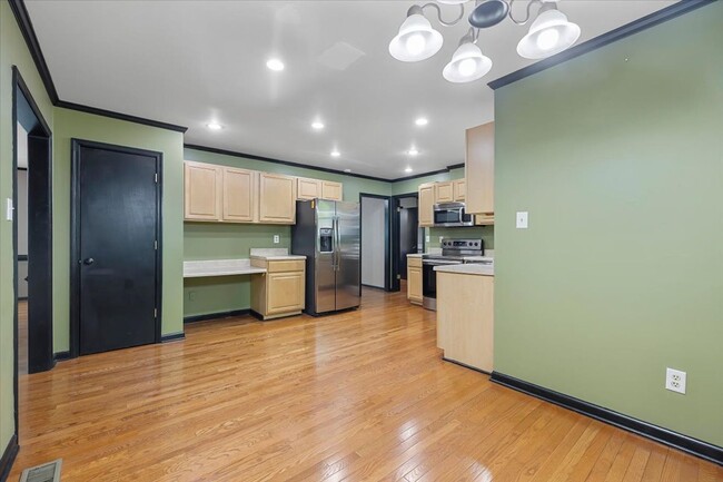Building Photo - Beautiful 3 Bedroom Home in North Chesterf...