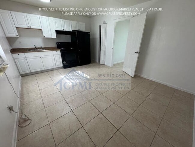 Interior Photo - 5814 Taylor St