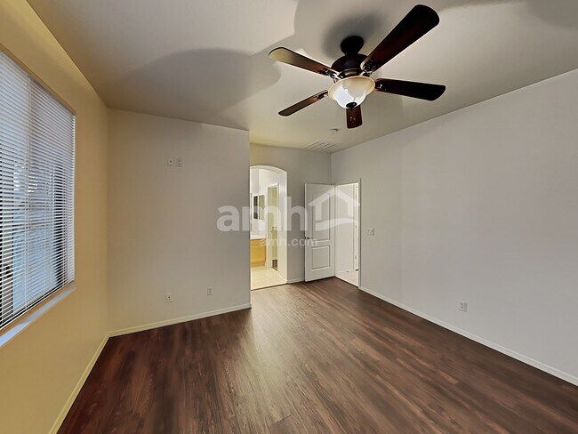 Building Photo - 3638 E Janelle Way