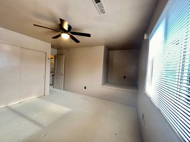 Building Photo - 127 E Hersey St