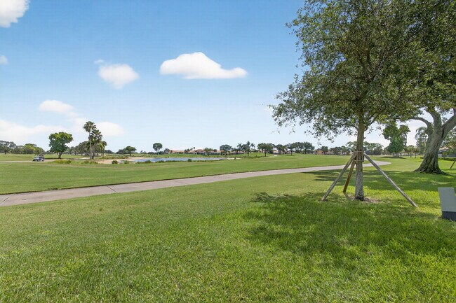 Building Photo - 479 Prestwick Cir