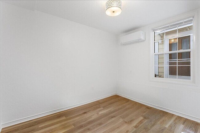 Building Photo - 1443 Stanton St