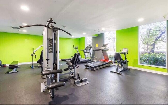 Fitness Room - 215 SW 42nd Ave