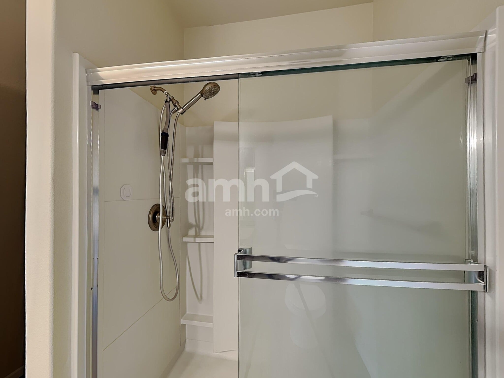 Building Photo - 16602 NE 91st St