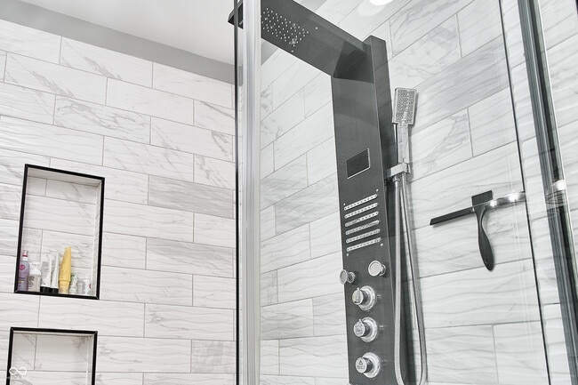 Building Photo - 1714 Milburn St