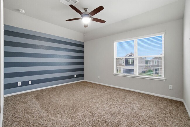 Building Photo - 22210 Great Royal Ln