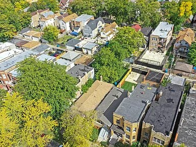 Building Photo - 1019 N Springfield Ave