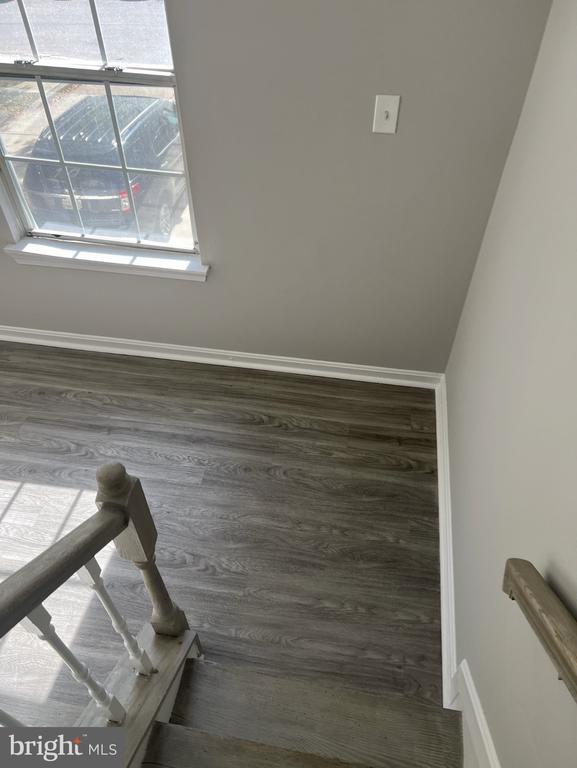 Building Photo - 4132 Silver Park Terrace