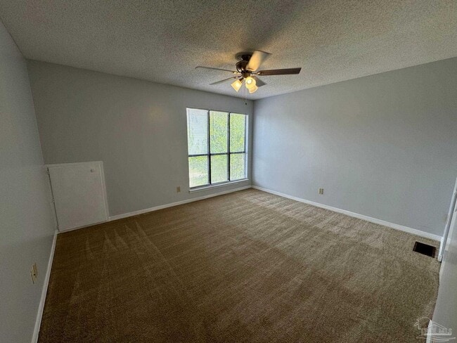 Building Photo - 2810 Villa Woods Cir