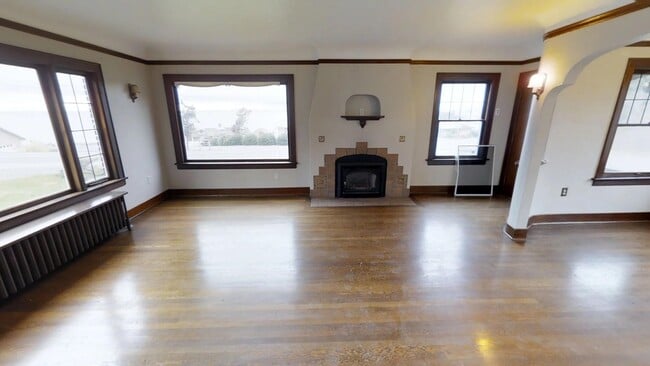 Building Photo - ***PENDING APPLICATION***3BD/2BA Pet Frien...