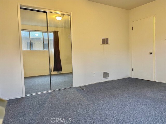 Building Photo - 1433 N Bronson Ave