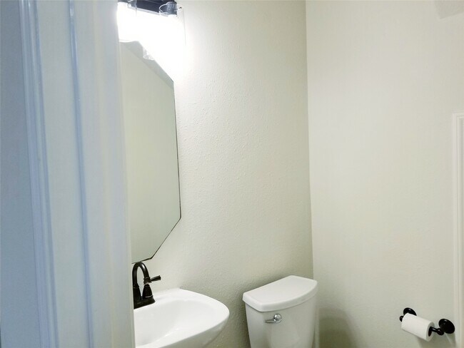 Building Photo - 16526 Beckland Ln