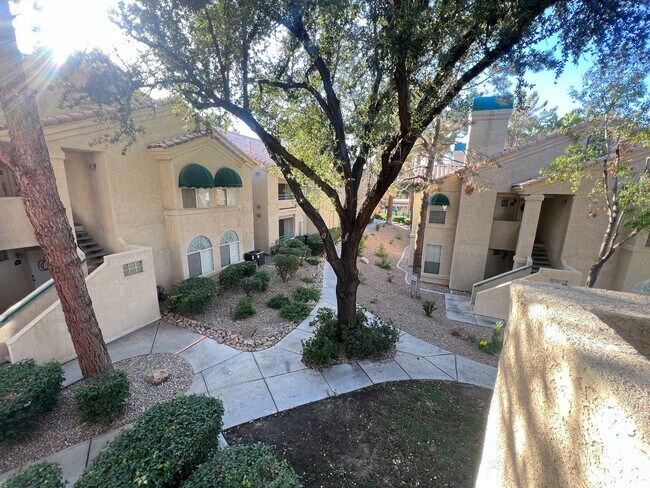 Building Photo - 2251 Wigwam Pkwy