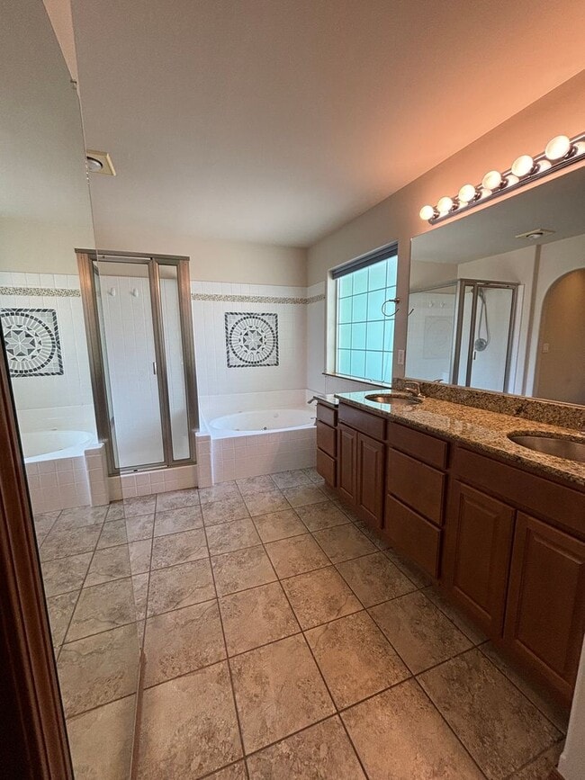 Building Photo - Super Attractive Home in Pelican Point!!