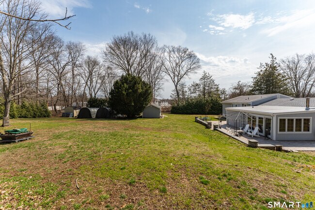 Building Photo - 51 W Lake Ave