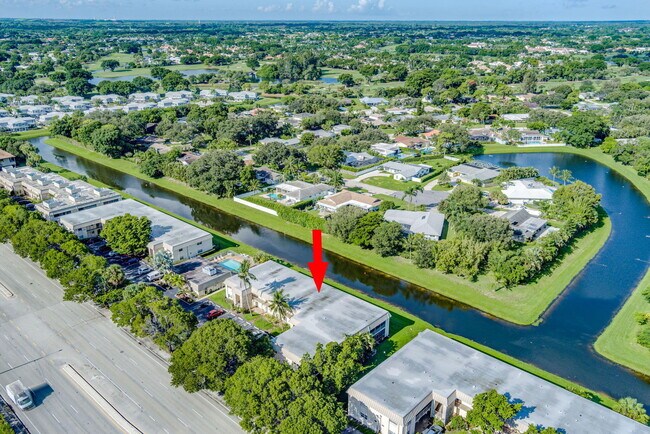 Building Photo - 10789 N Military Trl