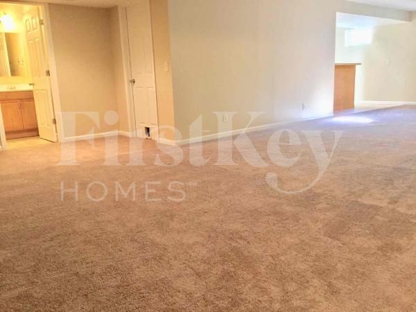 Building Photo - 3 Bobwhite Ct