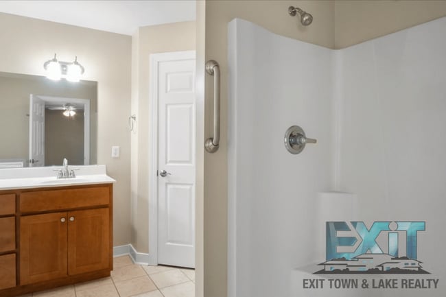 Building Photo - Pristine 3 Bedroom 2 Bath Home in Tanglewo...