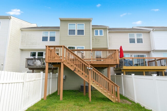Building Photo - 172 Birds Eye View Dr