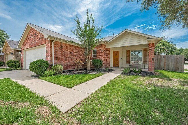 Building Photo - 2819 Lakecrest Way Dr