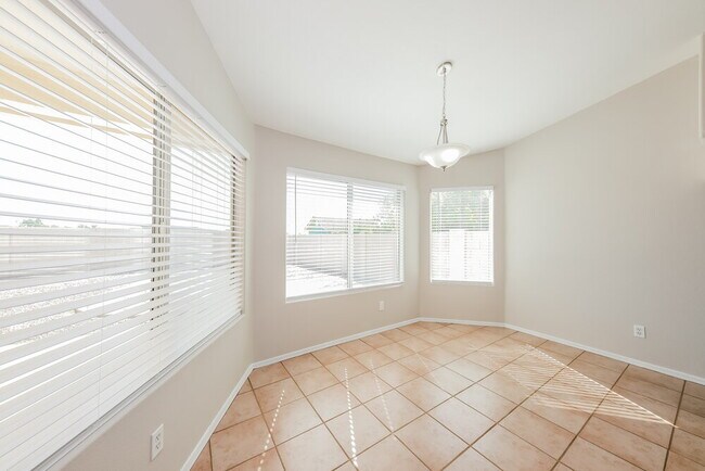 Building Photo - 15317 N 85th Ave