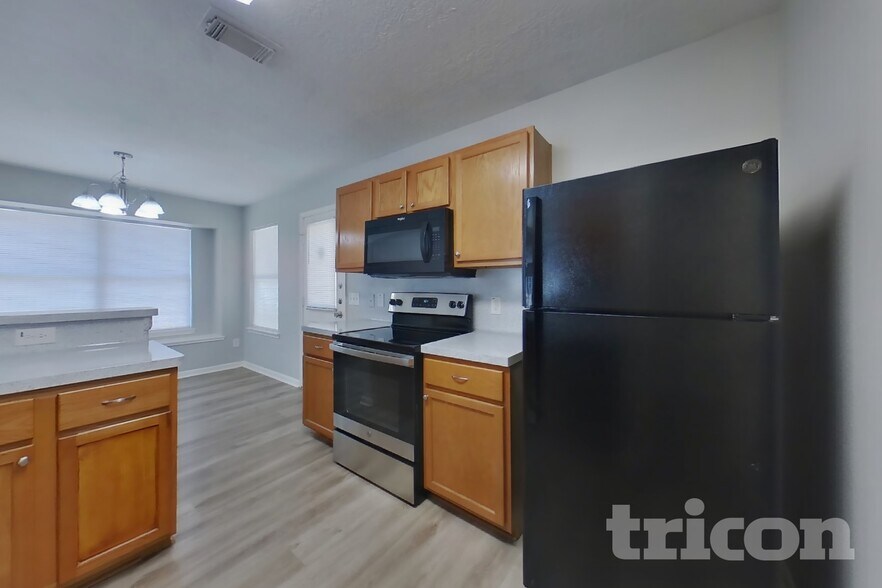 Building Photo - 5473 N Buffalo Cir