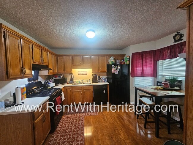 Building Photo - THIS HOME IS GORGEOUS!....ALL THE UPGRADES...